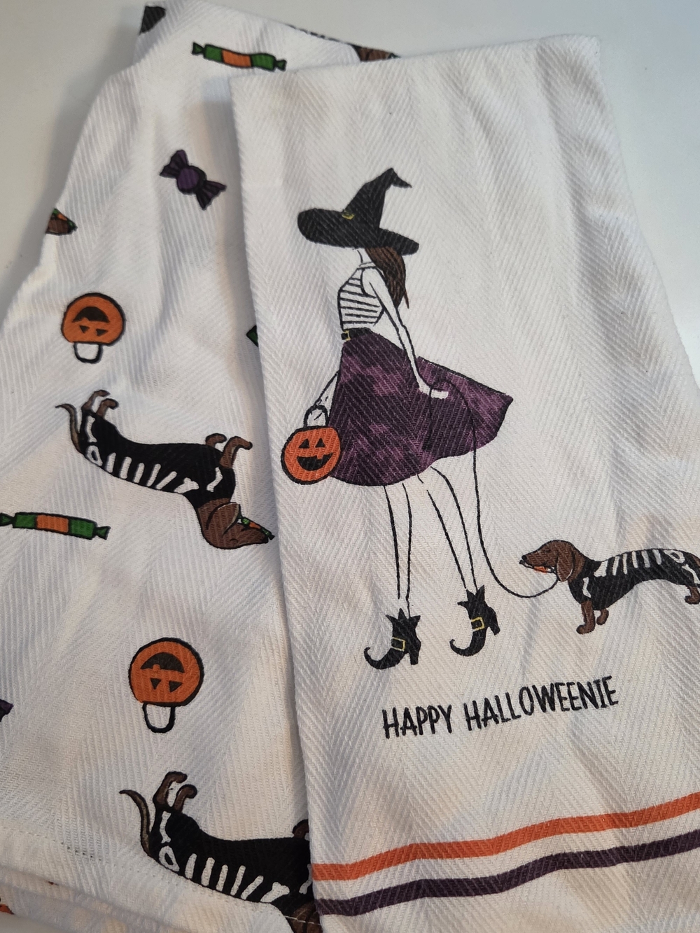 🆕️ Dachshund Halloween Happy Halloweenie Hand Towels
